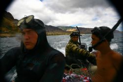 Freedive Waianae. We were on a homeade boat made of styro... by Mathew Cook 